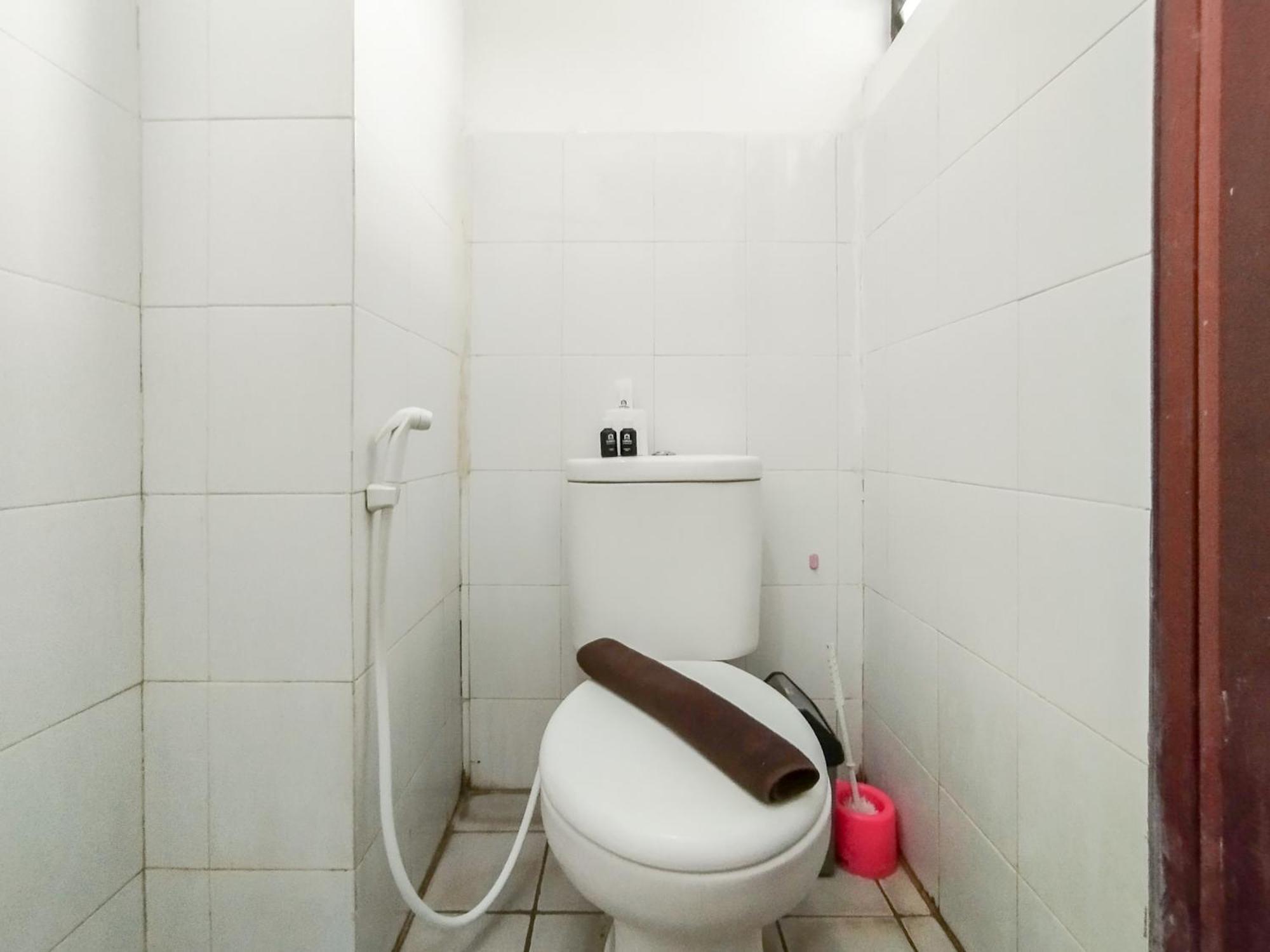Minimalist 3br Gateway Ahmad Yani Cicadas By Travelio Bandung